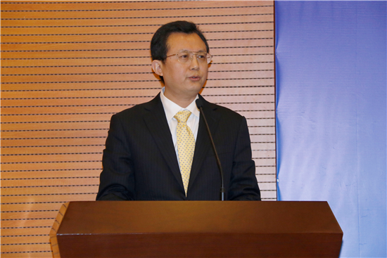 两江新区党工委副书记曾菁华讲话
